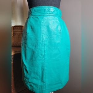 VINTAGE 80'S YUCATAN BAY GREEN LEATHER HIGH WAIST PENCIL SKIRT